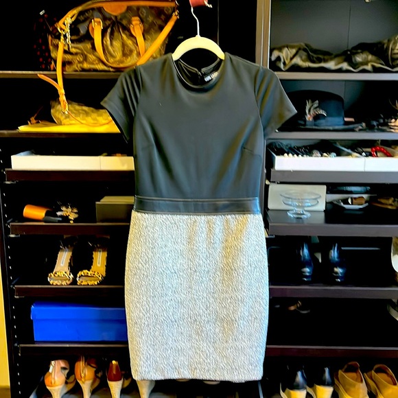 Karl Langford, black and gray dress. Size 0 fits like a small. - Picture 1 of 6